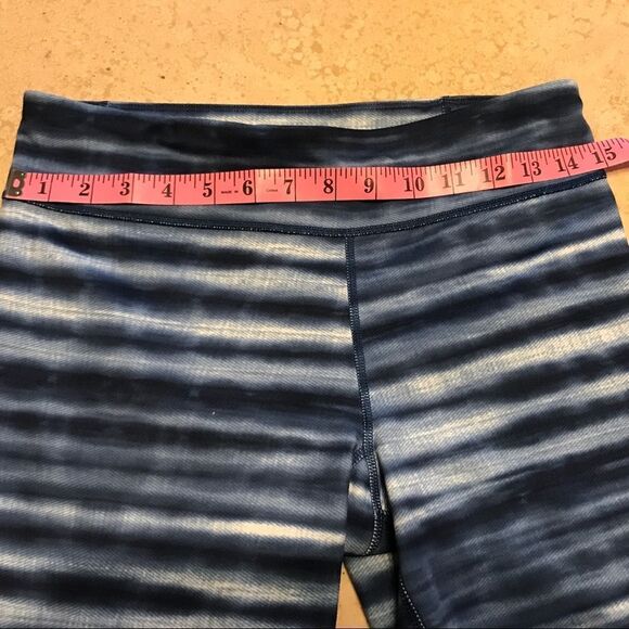 Under Armour blue, grey, white leggings - Picture 3 of 11